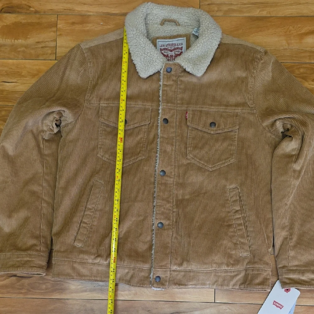 Levi's Sherpa Lined Corduroy Utility Trucker Jacket Tan Size Medium Mens NEW